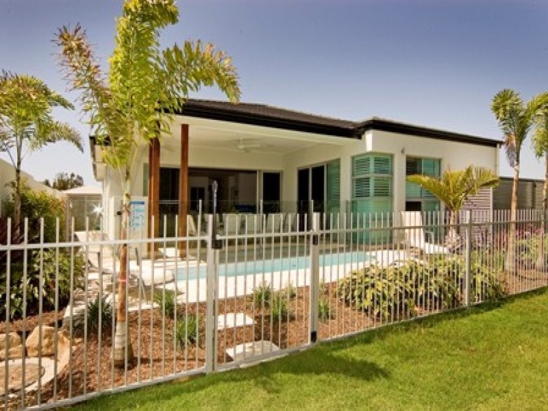 Hope Island QLD 4212