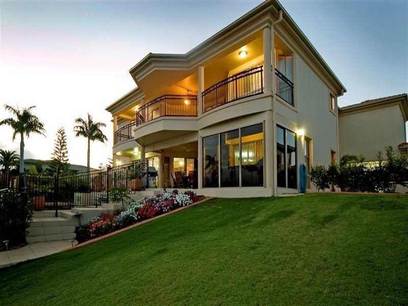 2639 Yanderra Close, Hope Island QLD 4212