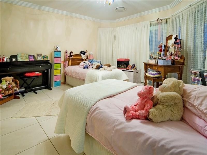 2639 Yanderra Close, Hope Island QLD 4212