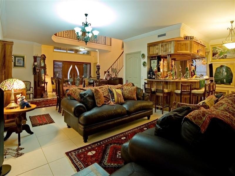 2639 Yanderra Close, Hope Island QLD 4212