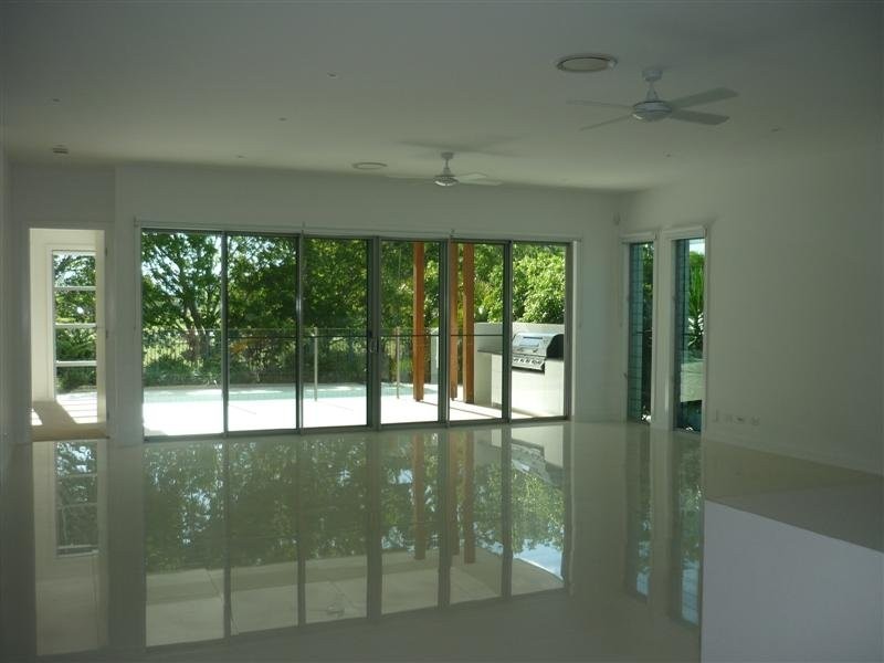 Hope Island QLD 4212