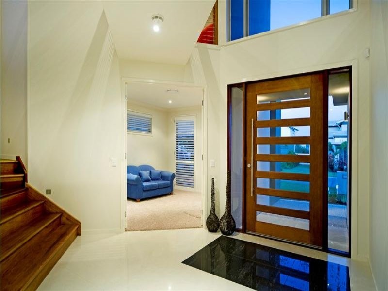 2542 Gracemere Circuit West, Hope Island QLD 4212