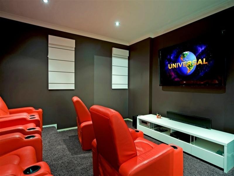 2542 Gracemere Circuit West, Hope Island QLD 4212