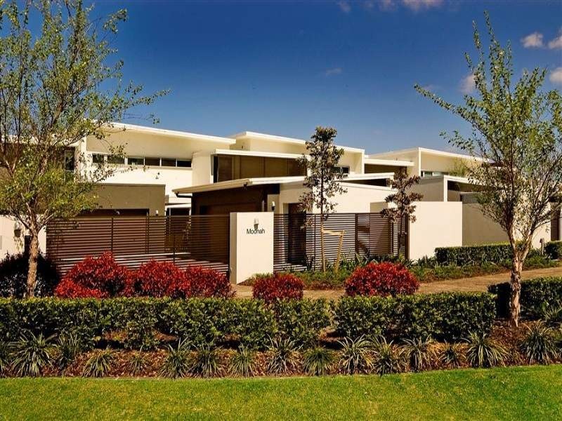 7504 Springfield Drive, Hope Island QLD 4212