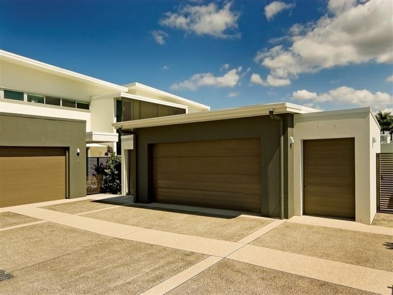 7504 Springfield Drive, Hope Island QLD 4212