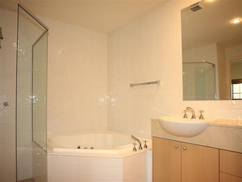 3251 Palladian Drive, Hope Island QLD 4212