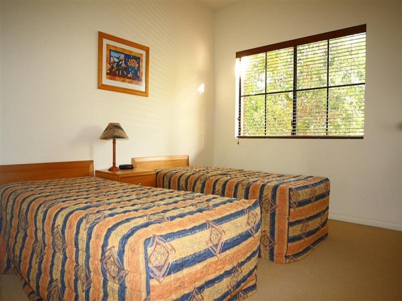 3251 Palladian Drive, Hope Island QLD 4212