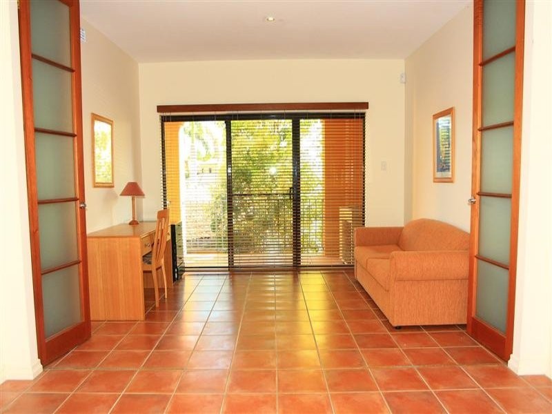 3251 Palladian Drive, Hope Island QLD 4212