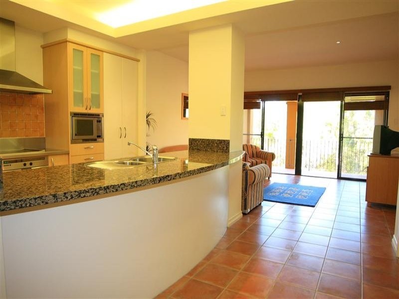 3251 Palladian Drive, Hope Island QLD 4212