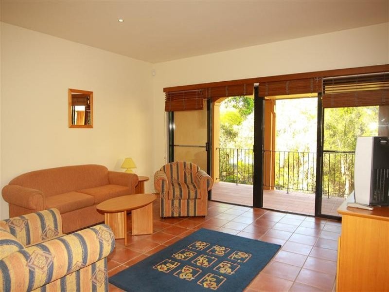 3251 Palladian Drive, Hope Island QLD 4212