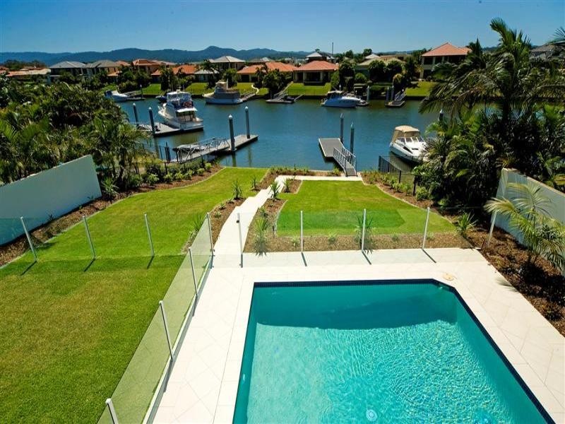2130 Carlton Drive, Hope Island QLD 4212
