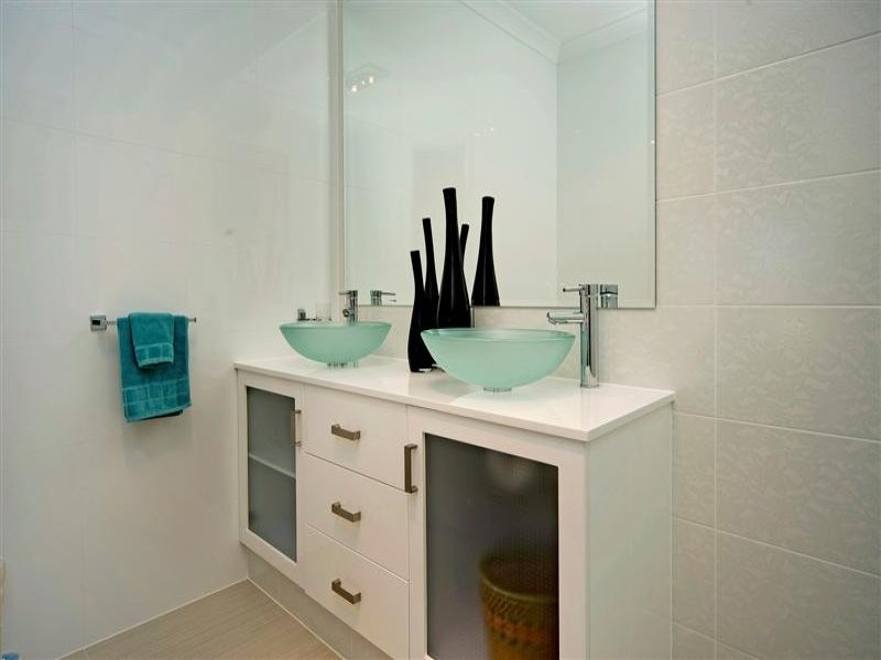 2130 Carlton Drive, Hope Island QLD 4212