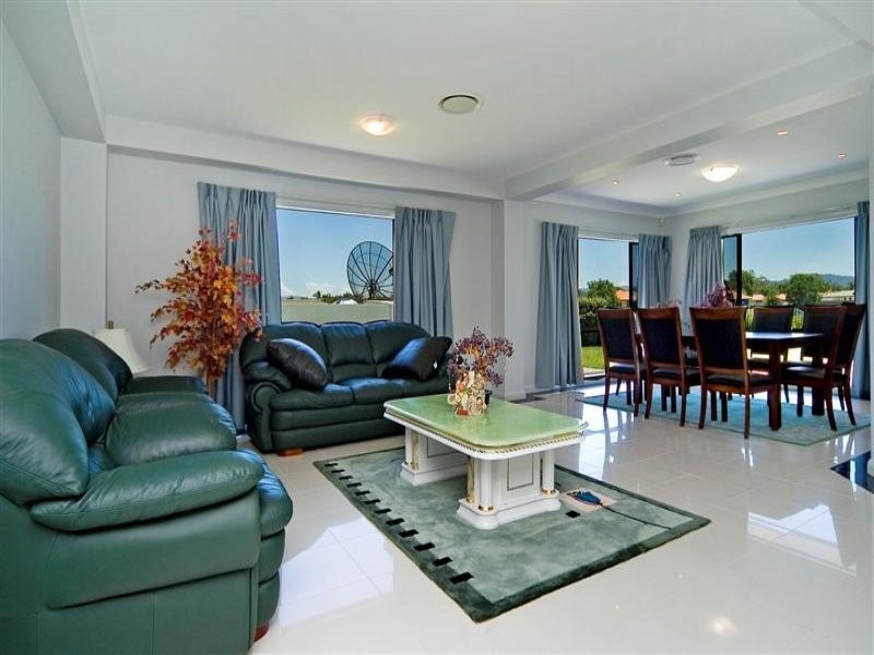 13 Parkwater Point, Monterey Keys QLD 4212