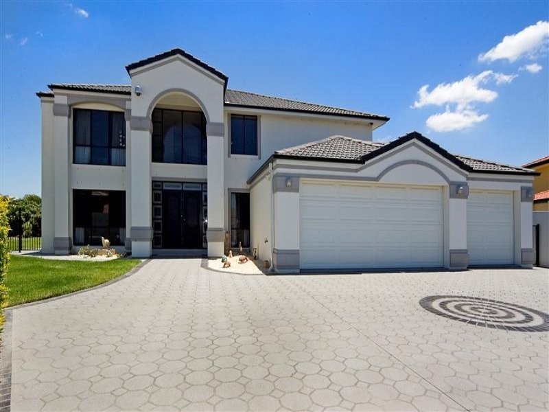 13 Parkwater Point, Monterey Keys QLD 4212