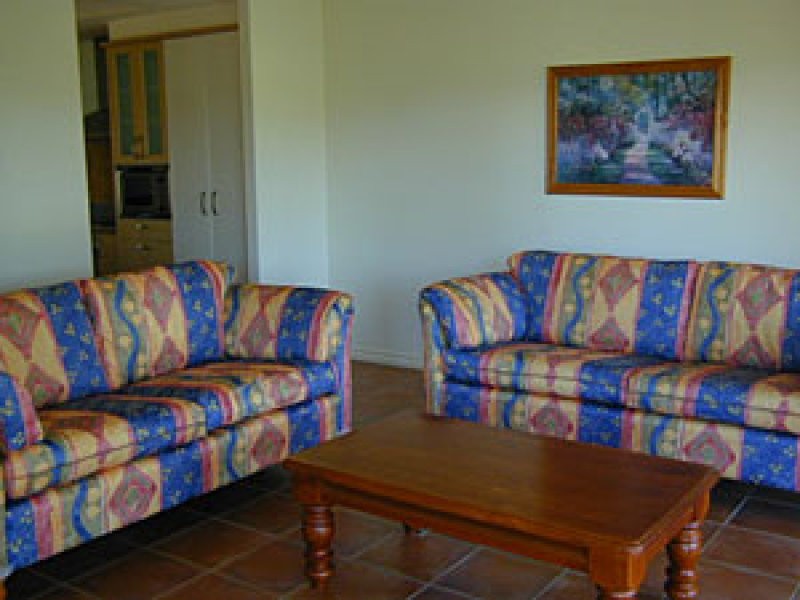 Hope Island QLD 4212