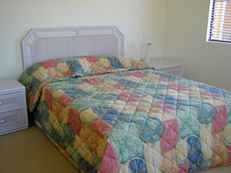 Hope Island QLD 4212