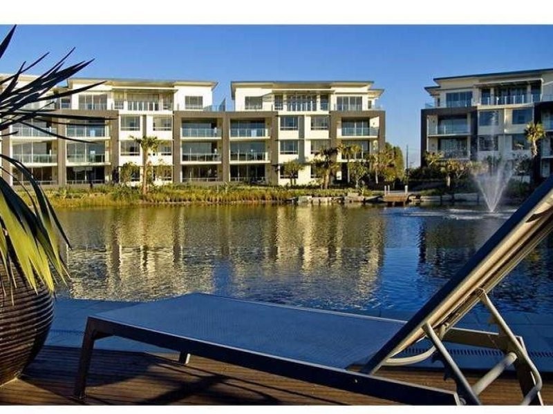 Hope Island QLD 4212