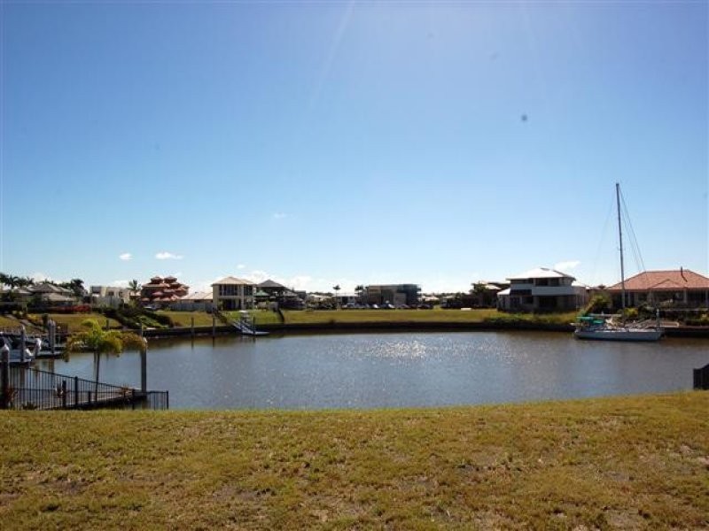 L15 Glengallon Way  North, Hope Island QLD 4212