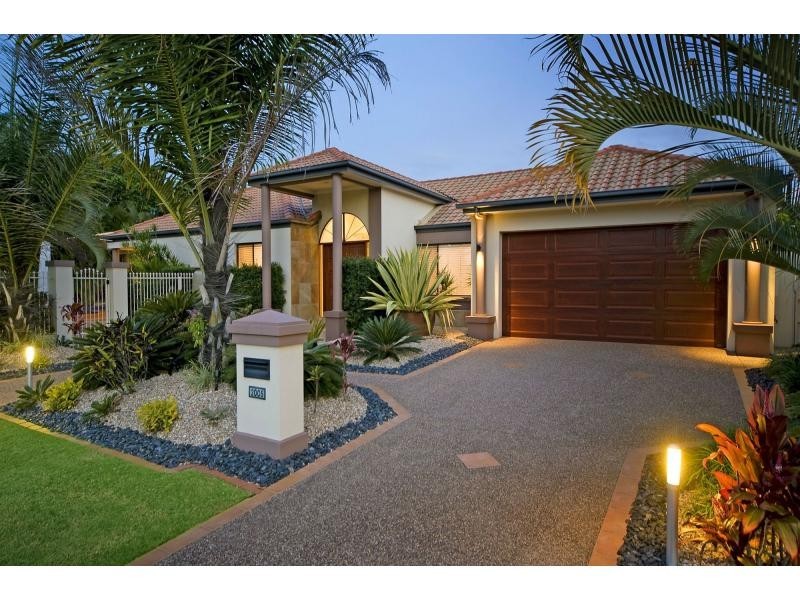 2005 Gracemere Drive, Hope Island QLD 4212