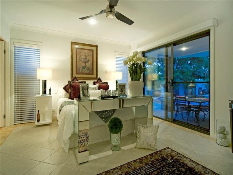 2005 Gracemere Drive, Hope Island QLD 4212