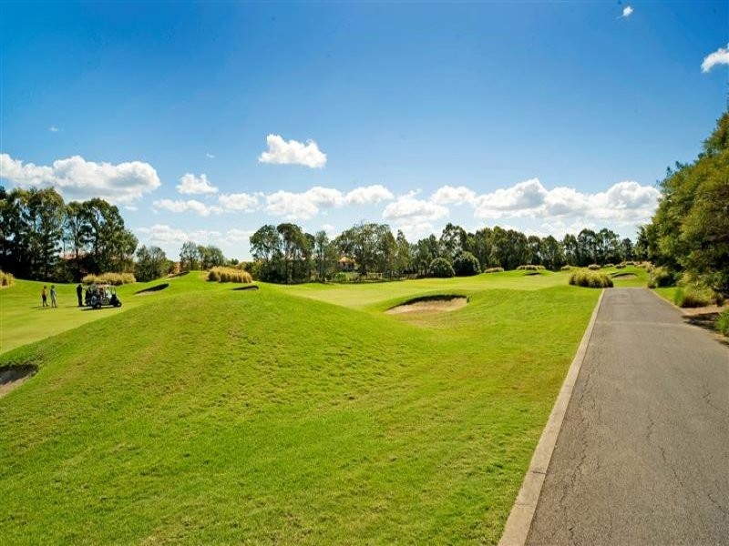 3206 Palladian Drive Drive, Hope Island QLD 4212