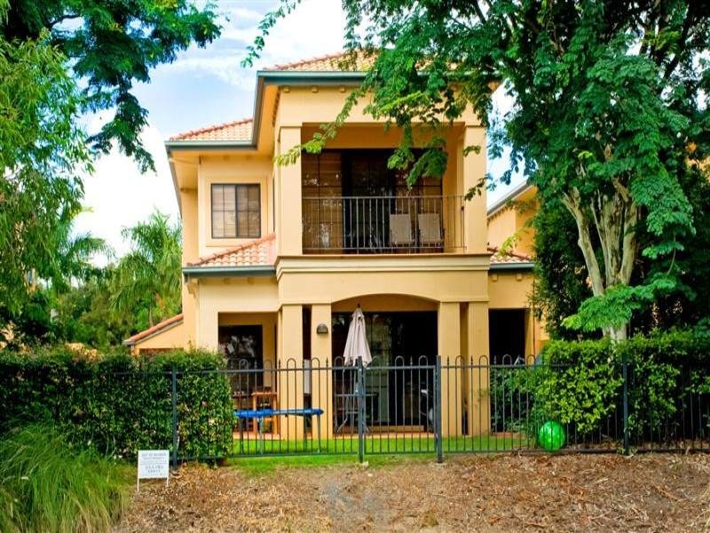 3206 Palladian Drive Drive, Hope Island QLD 4212