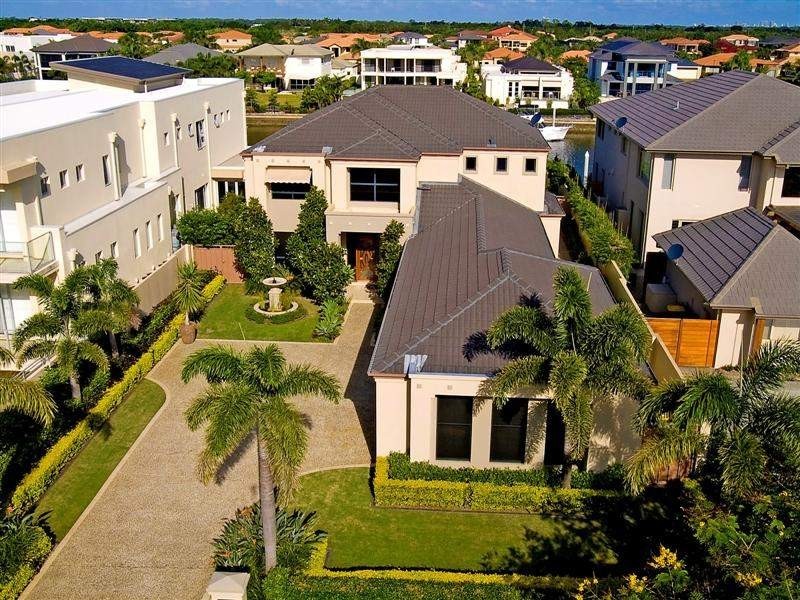 2322 Cressbrook Drive, Hope Island QLD 4212