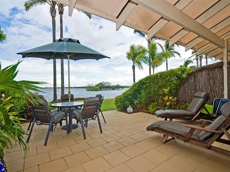 22/81 Boykambil Esplanade, Hope Island QLD 4212