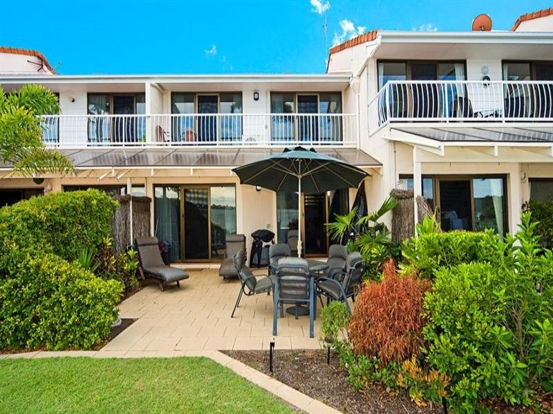 22/81 Boykambil Esplanade, Hope Island QLD 4212