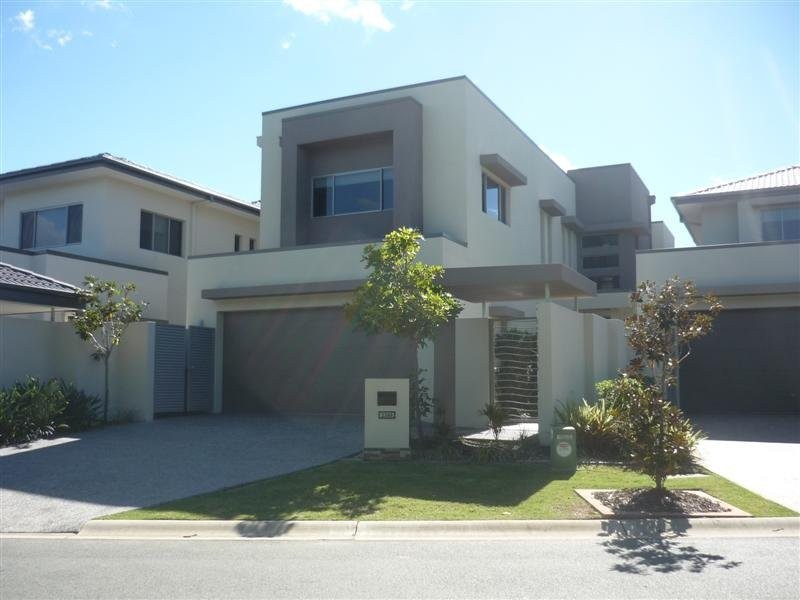Hope Island QLD 4212