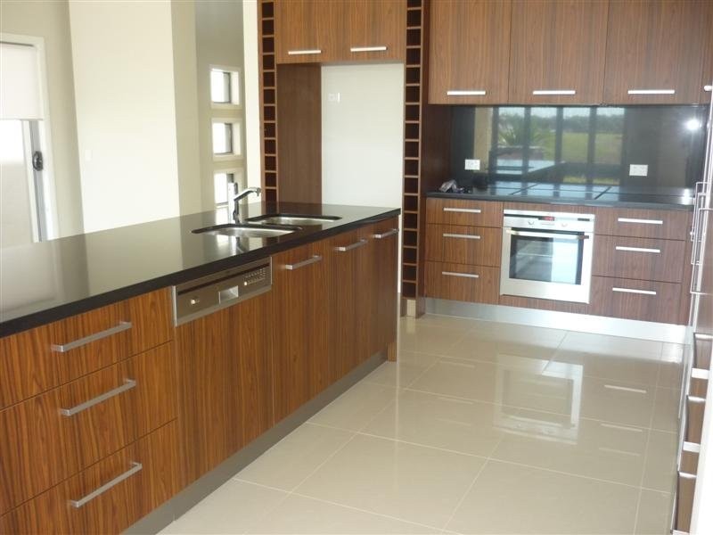 Hope Island QLD 4212