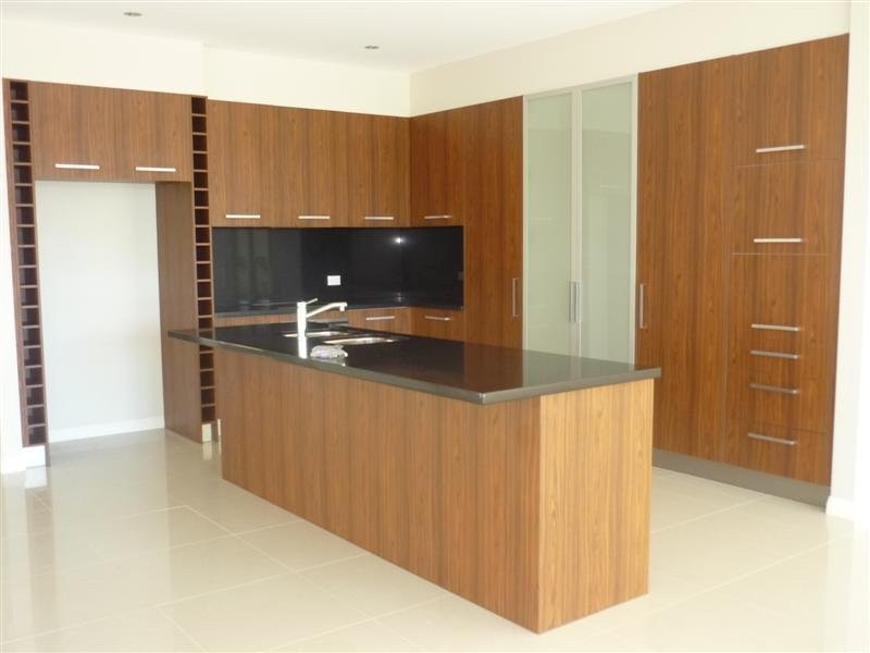 Hope Island QLD 4212