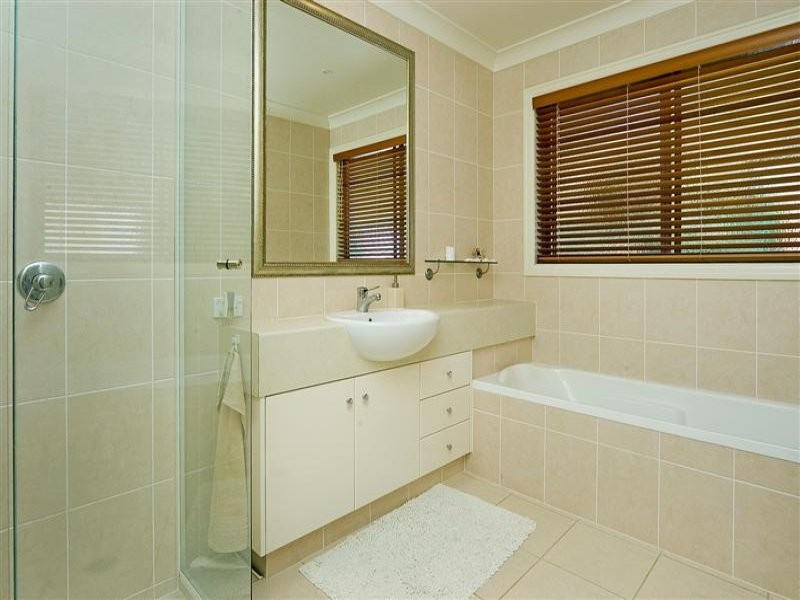 Hope Island QLD 4212