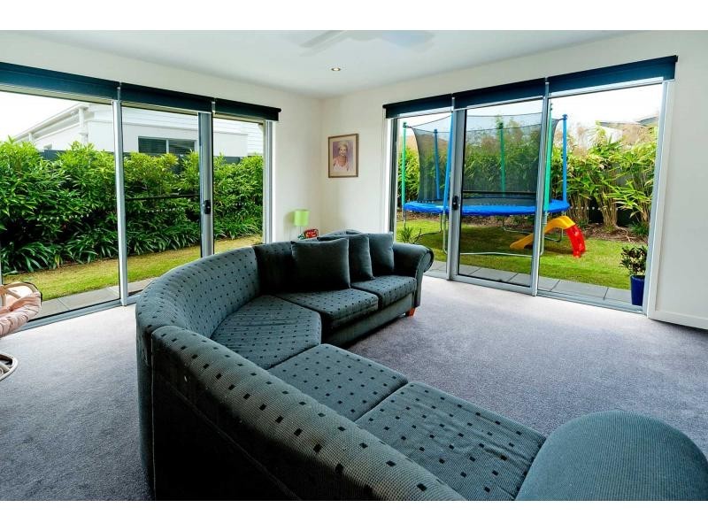 Hope Island QLD 4212