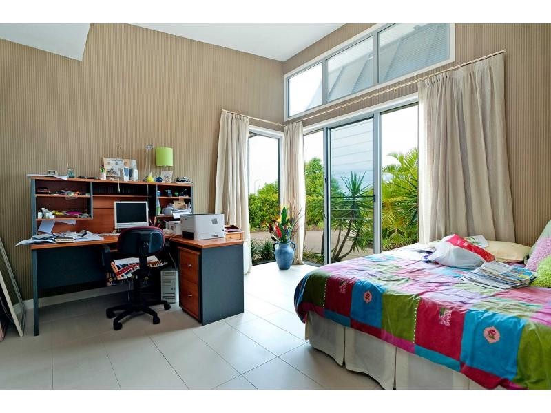 Hope Island QLD 4212