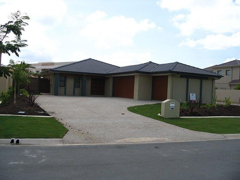 Hope Island QLD 4212