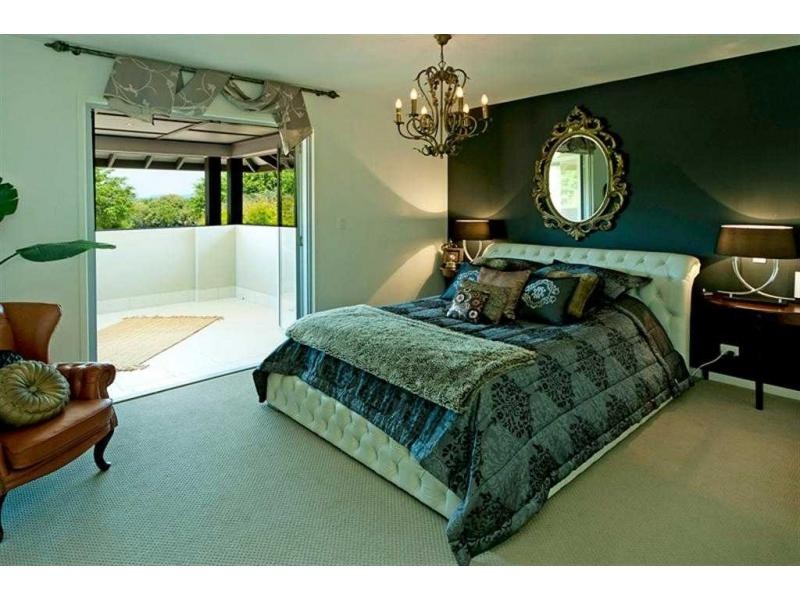 8216 Magnolia Drive, Hope Island QLD 4212