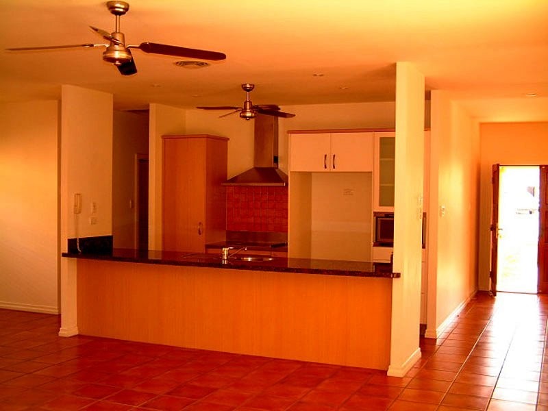 Hope Island QLD 4212