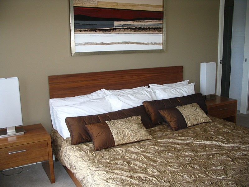 Hope Island QLD 4212