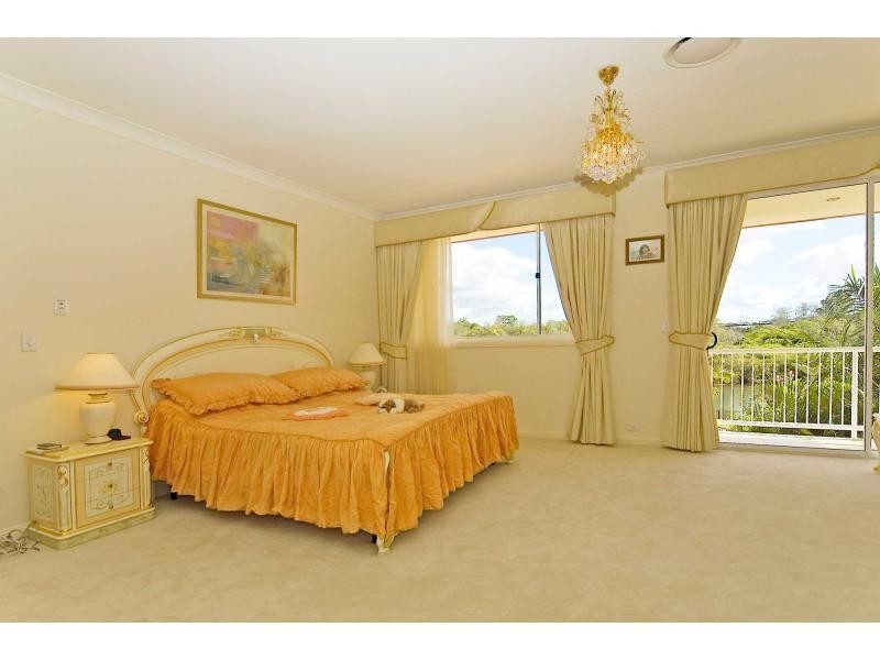 2345 Cressbrook Drive North, Hope Island QLD 4212