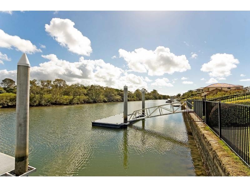 2345 Cressbrook Drive North, Hope Island QLD 4212