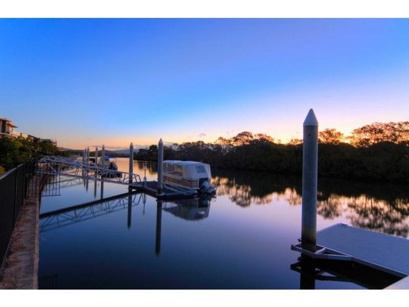 2345 Cressbrook Drive North, Hope Island QLD 4212