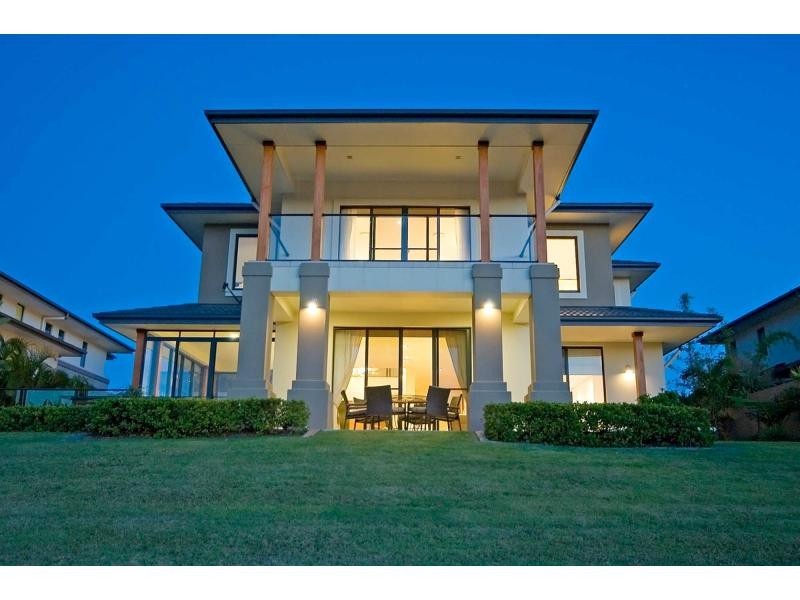 2505 Cressbrook Drive, Hope Island QLD 4212