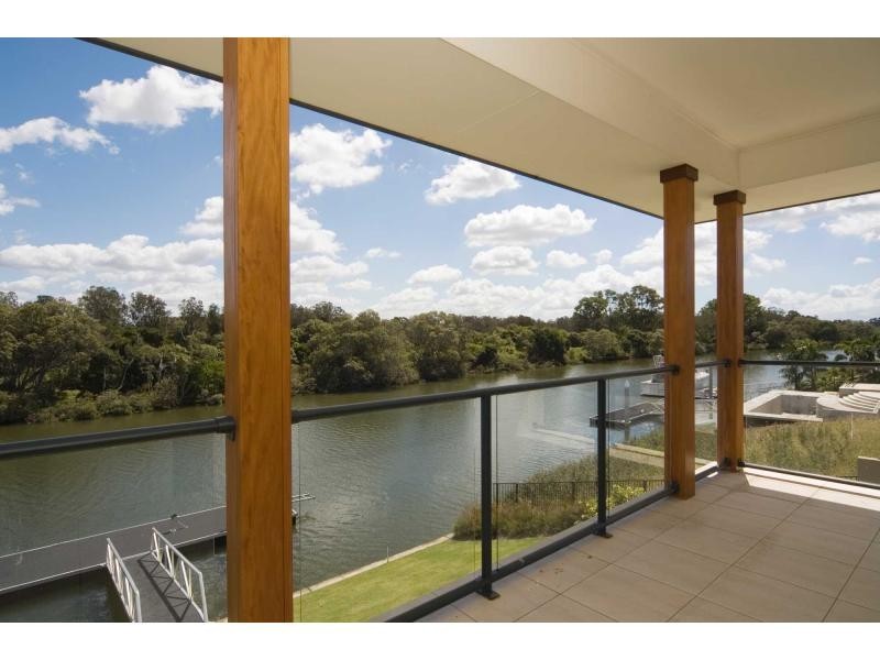 2505 Cressbrook Drive, Hope Island QLD 4212