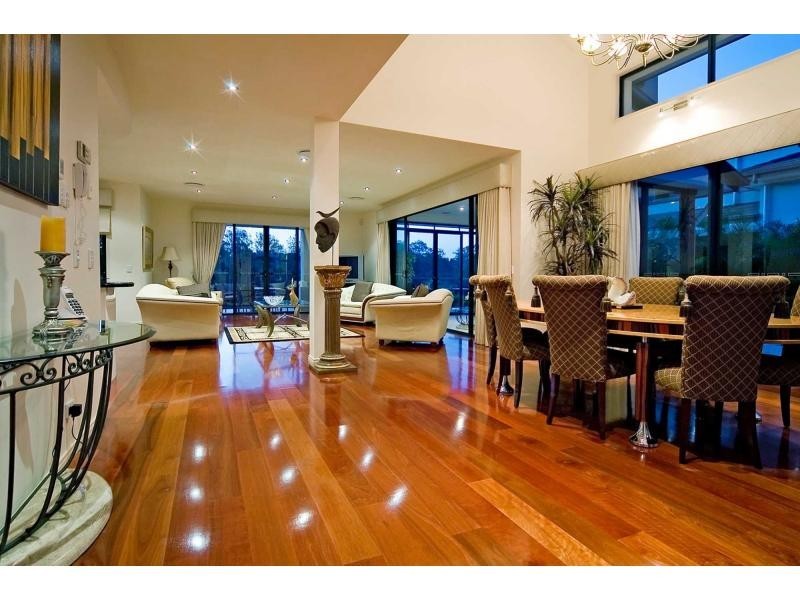 2505 Cressbrook Drive, Hope Island QLD 4212