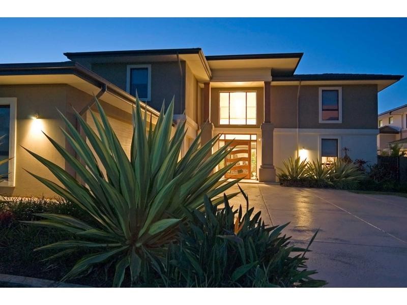 2505 Cressbrook Drive, Hope Island QLD 4212
