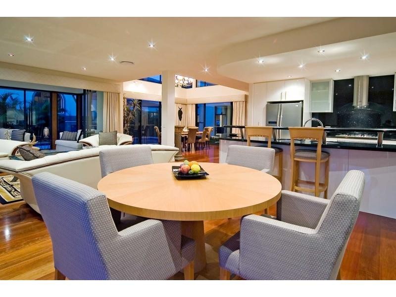 2505 Cressbrook Drive, Hope Island QLD 4212