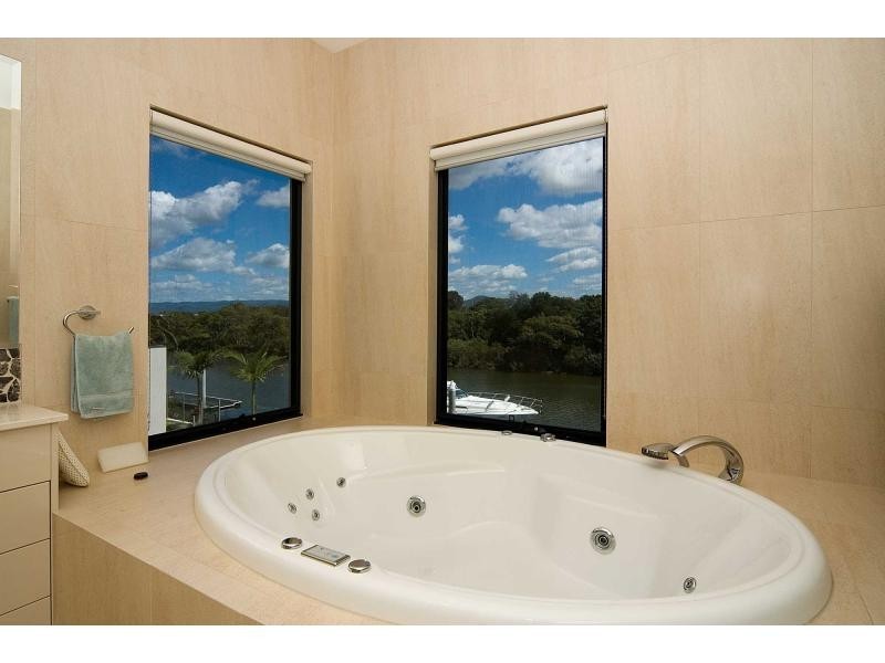 2505 Cressbrook Drive, Hope Island QLD 4212