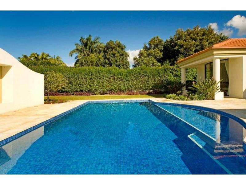 3163 Riverleigh Drive, Hope Island QLD 4212