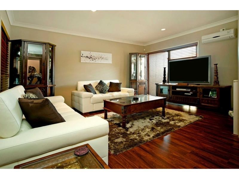 8102 Magnolia Drive, Hope Island QLD 4212